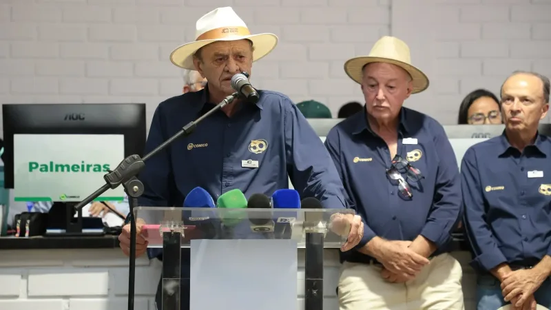 Morada FM — Em um cenário global de incertezas econômicas e margens estreitas para o setor produtivo, a Tecnoshow COMIGO 2026 posiciona-se como parceira do produtor rural ao ir além das transações comerciais e se consolidar como uma plataforma de difusão tecnológica e suporte estratégico para o dia a dia no campo. Com um público de 120 mil visitantes, a feira demonstra que o interesse pelo conhecimento e pela inovação permanece em alta. A Tecnoshow COMIGO 2026 reuniu cerca de 710 expositores, distribuídos em uma área de 65 hectares, o equivalente a 90 campos de futebol. Ao longo da feira, mais de 500 [&hellip;]